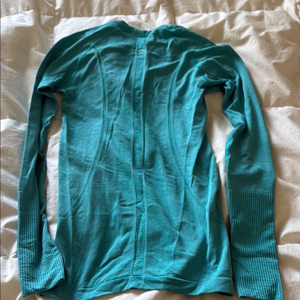 Rare Lululemon Swiftly - Picture 2 of 4